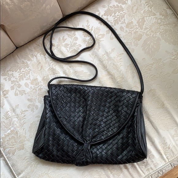 Vintage Handbags - Black, woven leather purse